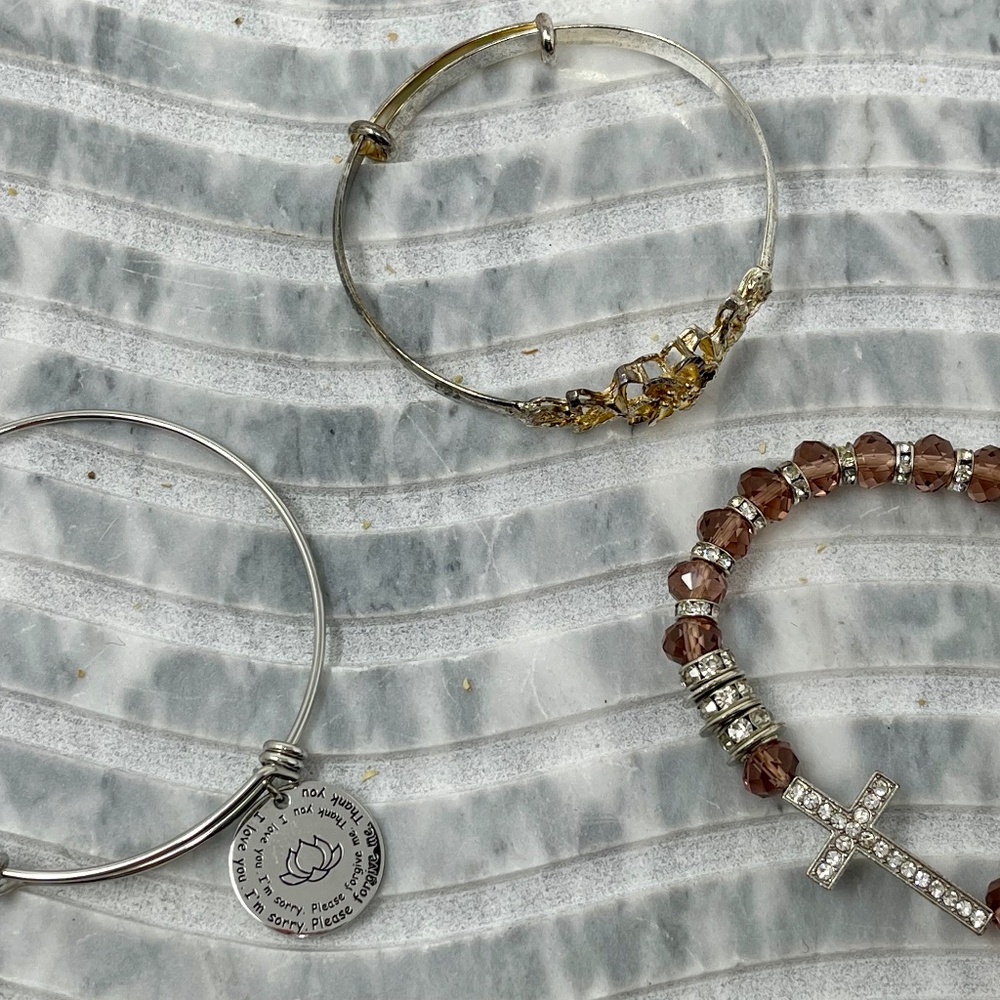 3 Bracelets